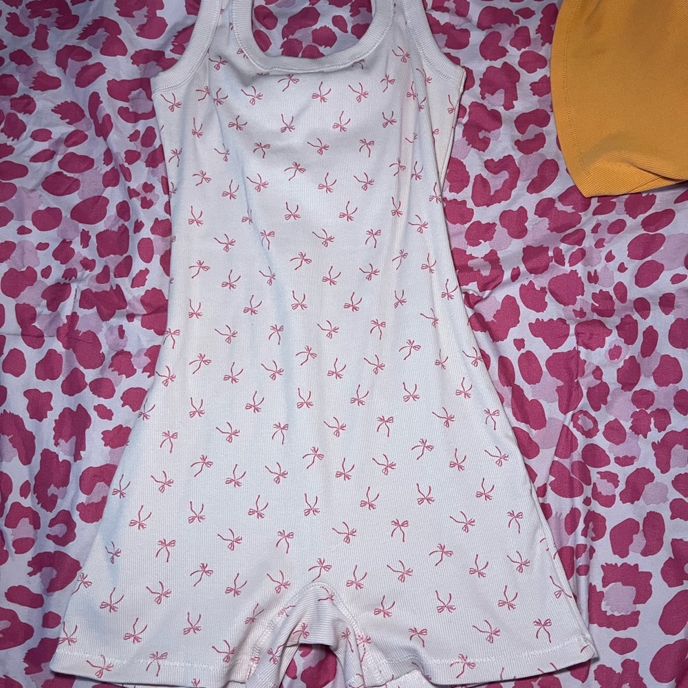 BABY PINK & BOW PRINT ROMPER🎀